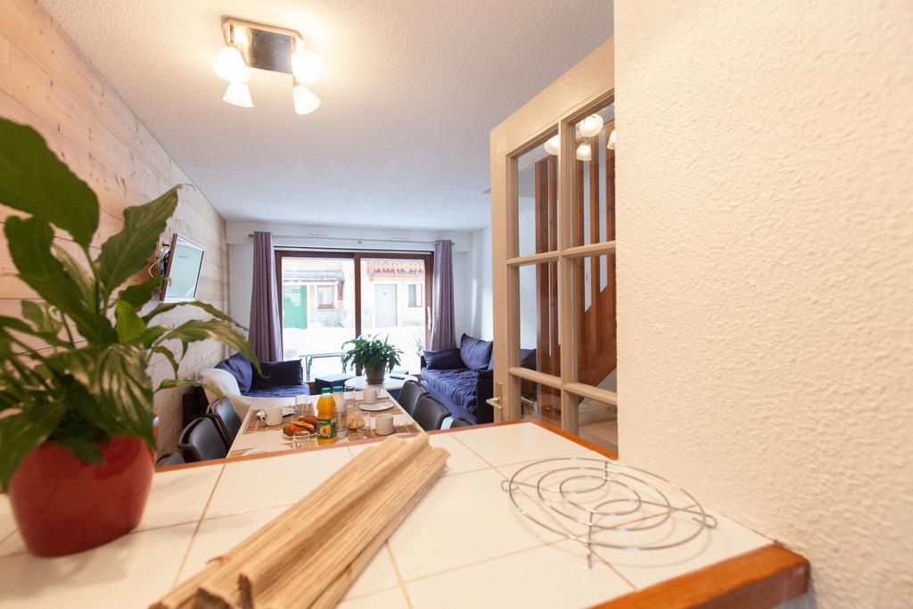 Les Chalets Du Jardin Alpin La Salle-les-Alpes Eksteriør billede